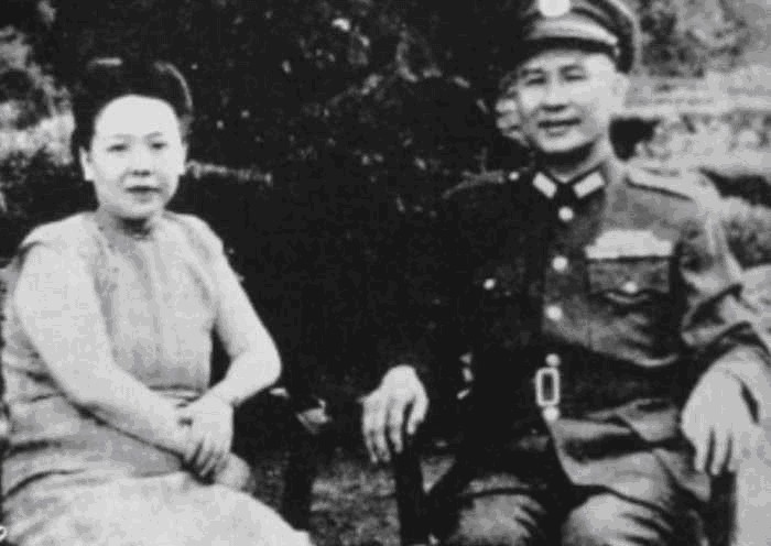 爱情故事|白崇禧的爱情故事：和别的女人生下孩子，写信给妻子，请妻子处理