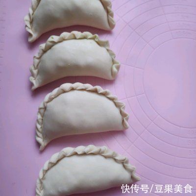 那一碗令人神往的韭菜盒子