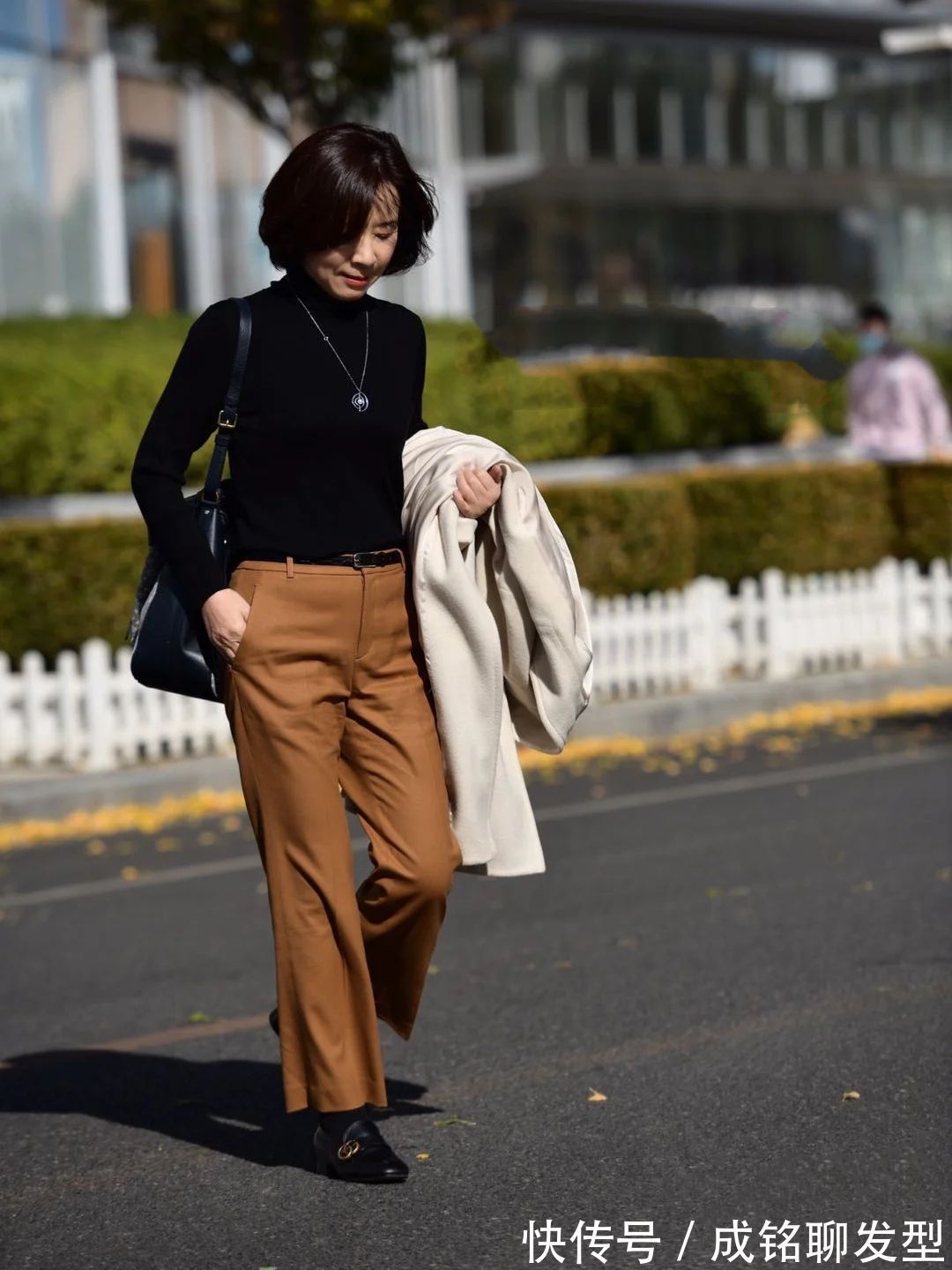 单品|这些50岁+的阿姨真会穿搭!大方得体不做作,不仅时尚也更显气质