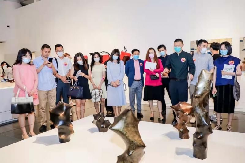 艺术市场|清华美院举办毕业作品公益专场活动