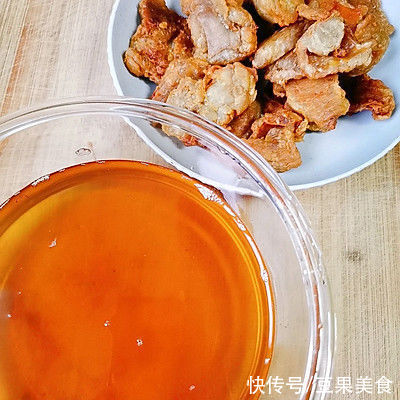 原来熬猪油才是真正的米饭杀手