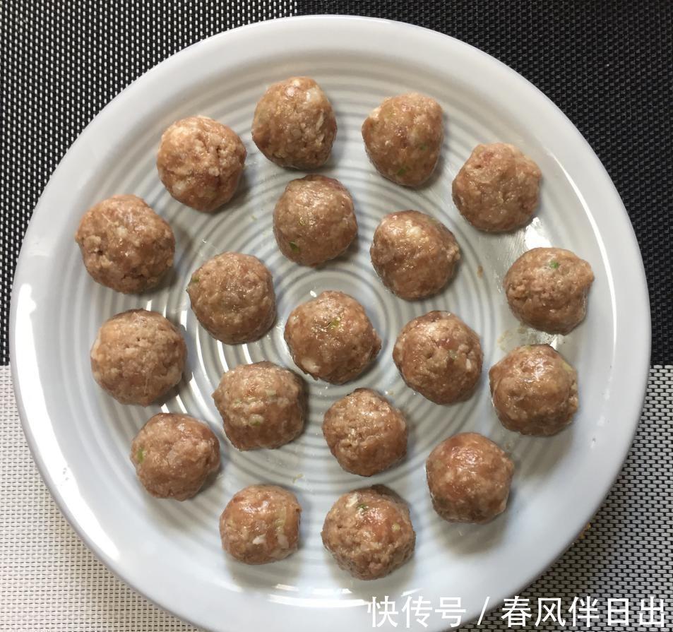 肉丸|鲜香四溢的糖醋丸子，美味可口，制作简单