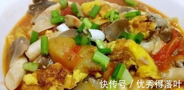 西红柿|西红柿别再煮汤了,和这两种食材一起炒更好吃,你试试就知道~!