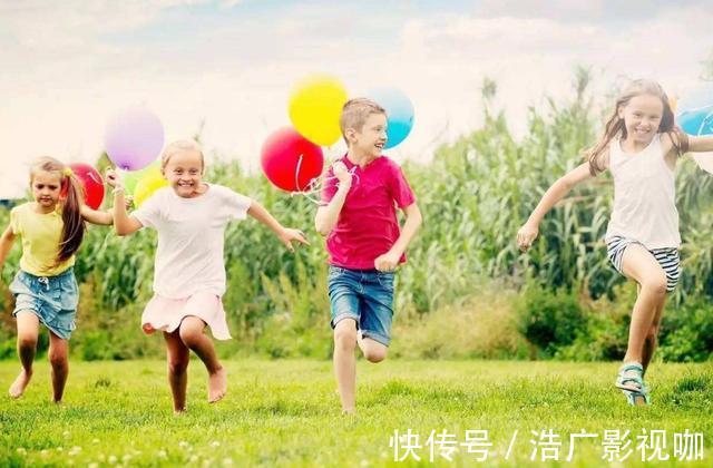 自卑|“你爸就是个扫大街的”,5岁男孩霸气回怼,全班人都竖起大拇指