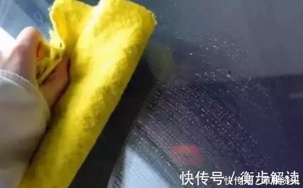 啤酒|玻璃脏了别傻傻爬窗擦!教你一个笨方法,玻璃干净半年不用擦