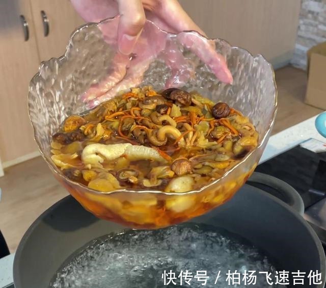 煲汤|大人,小朋友都合适的秋天滋补好汤,鲜美醇香,能安宁心神!