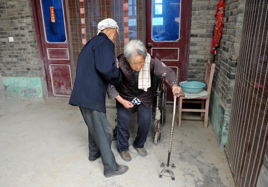 陈海蜇|一个泡酒的良方，4味药相配，共治手足麻木、半身不遂、瘫痪