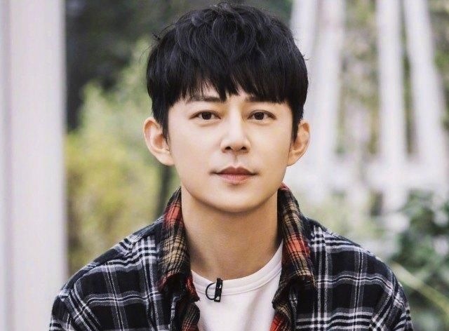 欧阳娜娜|何炅吃力不讨好的帮她,她转头就向导演示好何老师的真心不值钱