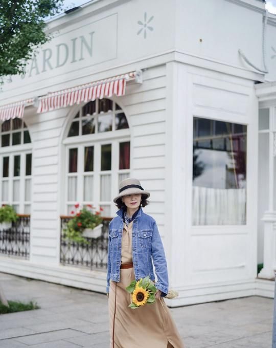 女人|30岁女人不忍拒绝的6款春装搭配,减龄又时尚,这样穿简直美炸了