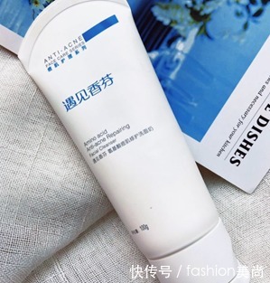 盘点公认好用的5款网红护肤品,油痘肌用了效果最明显,不输大牌