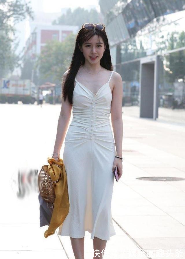 时尚 性感打扮少女18岁,清新自然美!