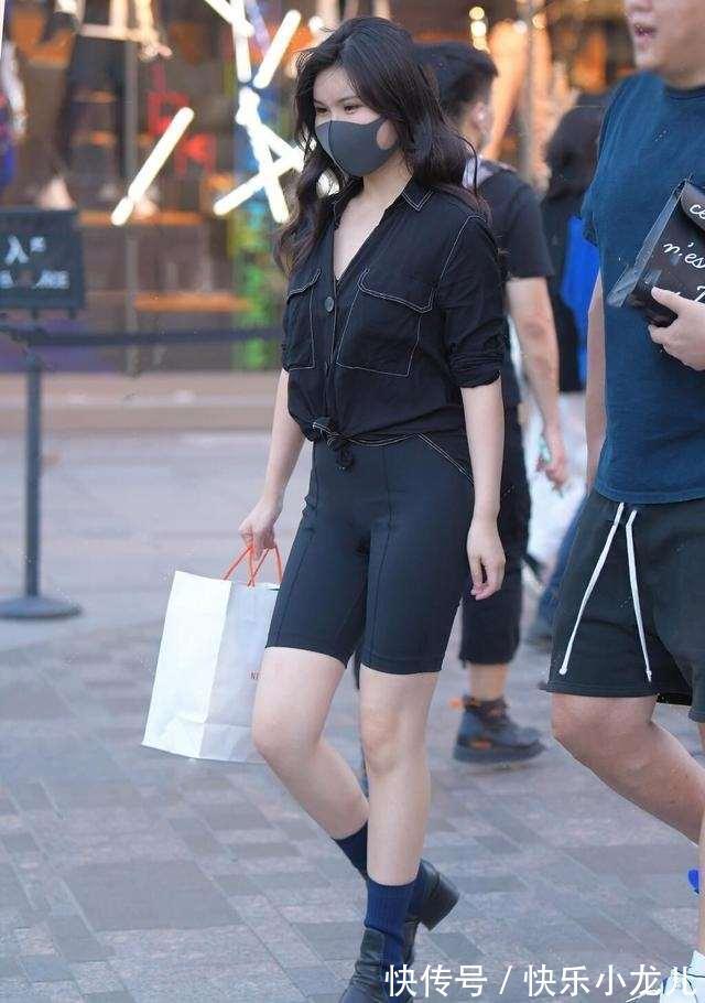 打底裤 明艳动人的打底裤穿搭更是让人心动,简单搭配就足够美,减龄优雅