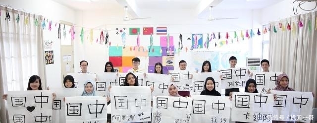 语言 西方学者:汉语为何成不了世界语言,因为汉语国际化有3道“坎”