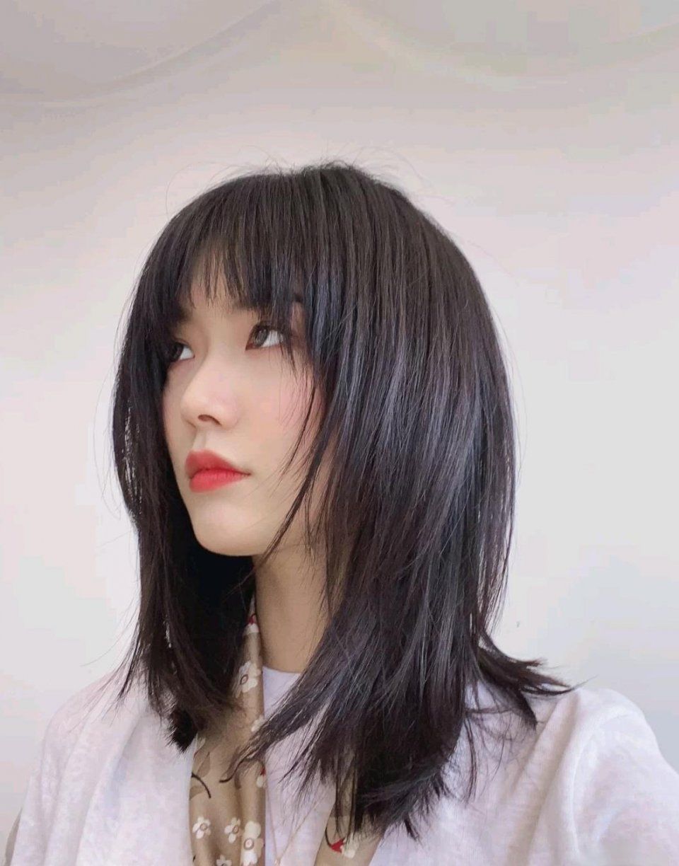 女孩子 波波头早就时时髦了,当今盛行“档次发型”,清新风凉还显脸小