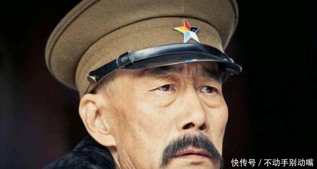 演讲时张作霖说了句脏话, 学员开怀大笑, 后人却奉为经典!