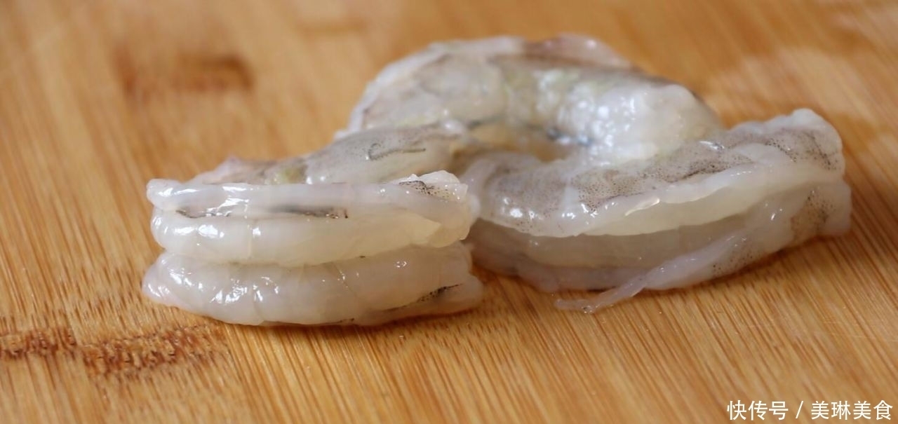 教你做抓炒大虾,虾肉一点也不老,外酥里嫩,包裹着酸甜咸的酱汁