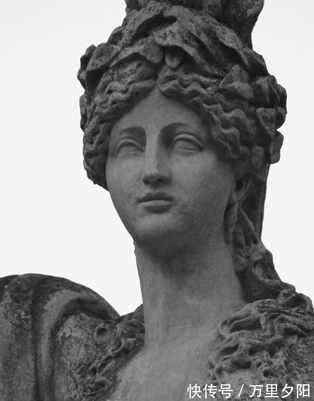 唇膏 跟风“斩男色”口红?《海上钢琴师》的“缪斯唇”,也许更适合你