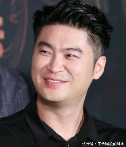 <p>另外,崔子还透露准妻子有着“淳朴的微笑”,这样的笑容让大家想起已经去世的崔雪莉,因为崔雪莉在没谈恋爱放飞自我之前,就是淳朴甜美的微笑啊!且崔子与现任交往时间为3年多,崔雪莉自杀身亡也是在3年前......很难不相信崔子找的现任妻子是否有着崔雪莉的影子。</p>