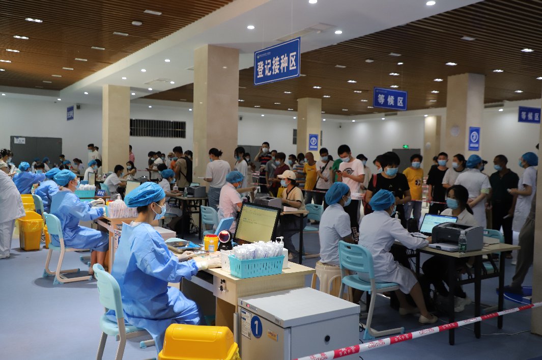 空调扇|重庆两江新区疫苗接种方舱一夜建成 单日可接种5000人