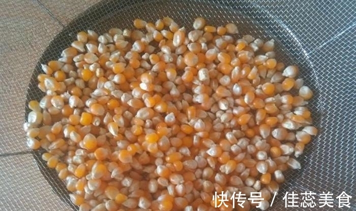 糖粉|还记得儿时的爆米花吗？教您一招，1分钟就出锅，每一粒都爆开！