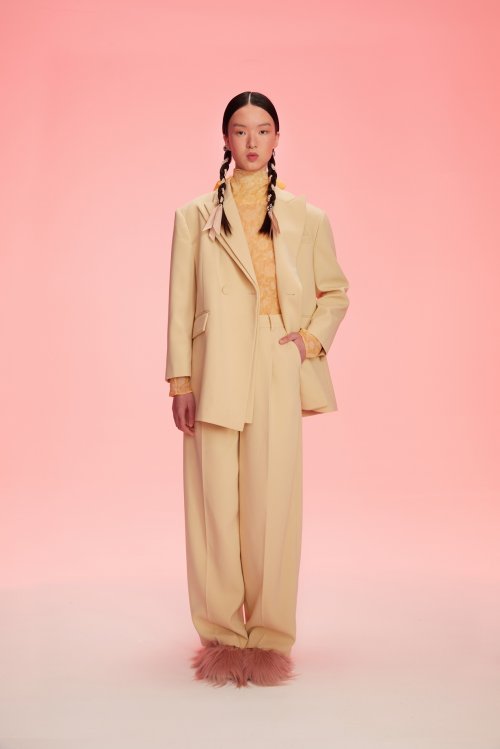 mirror|陈采尼&耳火Fendy身着AWAYLEE21AW登《瑞丽》封面