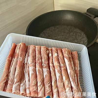 三大碗|暖胃又养生，一次吃三大碗都不过瘾的葱爆羊肉