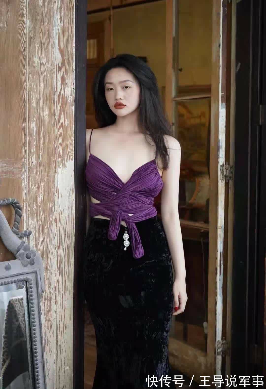 深爱着你$相思无解,何戚戚