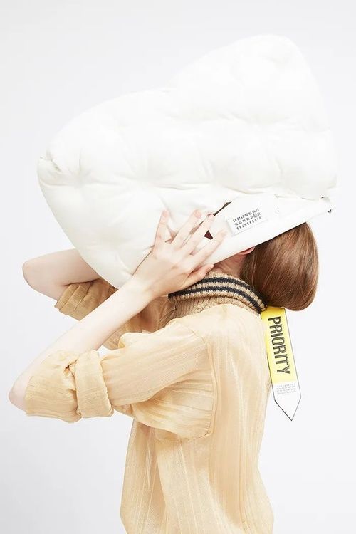 羽绒服穿在你身上显臃肿？穿在它身上刚刚好！