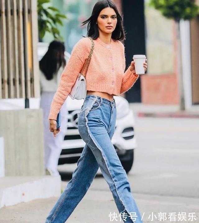 小脚裤 放弃小脚裤吧,今年流行的是“豆角裤”,时髦显瘦,怎么穿都好看!