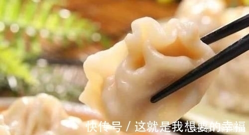 素饺子|煮饺子时清水里加两物，饺子不破皮、不粘锅、Q弹每家厨房都有