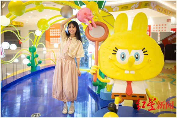 m新消费场景持续升温 暑期成都各大商场IP展来势猛