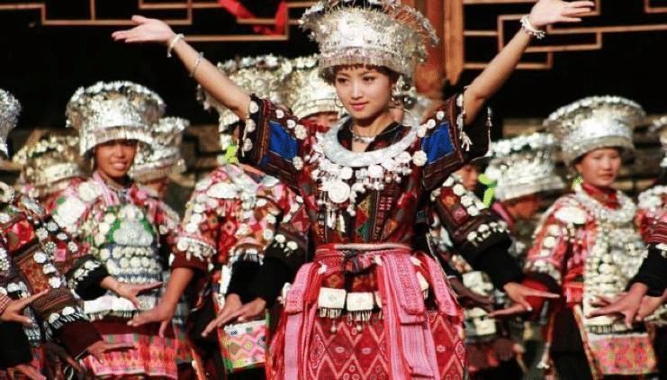 炎帝黄帝&世人都知道炎帝黄帝,却将这人遗忘了,他的贡献竟比炎黄还厉害