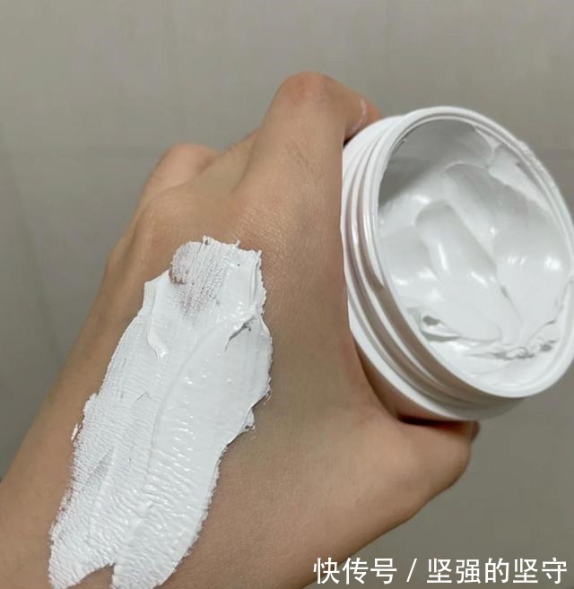 自制 建议50岁女人护肤,别学年轻人这样做!难怪皮肤不见好!