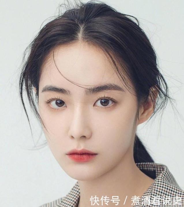 脸上有这4个“标志”的女生,素颜比化妆还美,看看你中了几个