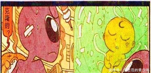 童年萌照。星太奇穿王子装，小桂子穿恐龙服，而奋豆却大战外星人