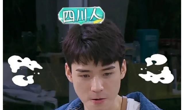 龚俊大厨上线！在中餐厅做麻辣龙虾，吃完被辣的表情管理都顾不上