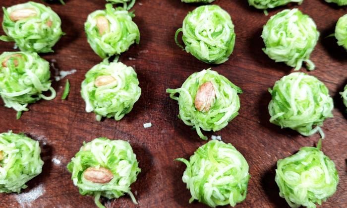 天冷了,吃这菜正当时,价格便宜营养高,简单一蒸,热乎乎真解馋