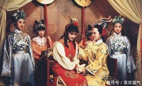 元春|红楼梦:贾元春的人生有多屈辱?这两个人给出了答案