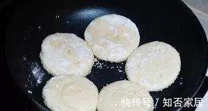 好吃|早餐想吃发面饼,只要学会这一步,好吃到停不下来!