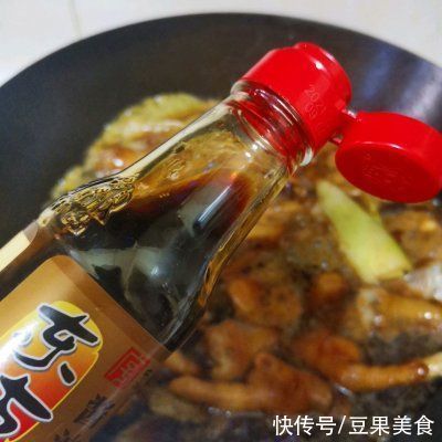 鲜美|#不容错过的鲜美滋味#红烧鸡爪加干豆腐结