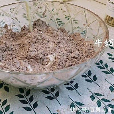 这道超浓郁的巧克力司康，一上桌就被哄抢一空