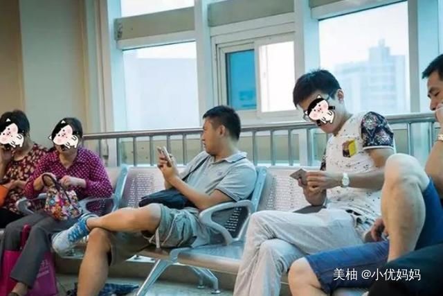 产房|“一群人抱着娃走了”，宝妈生完娃无人领，产房外看清人情冷暖