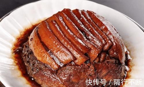 米酒|天冷了，做出来的扣肉，做法简单，锅中一蒸，鲜嫩多汁，而且还不油腻