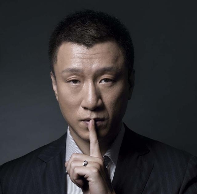 掃黑風(fēng)暴|《掃黑風(fēng)暴》中孫紅雷被吐槽演技差，表情敷衍，觀眾勸他少上綜藝