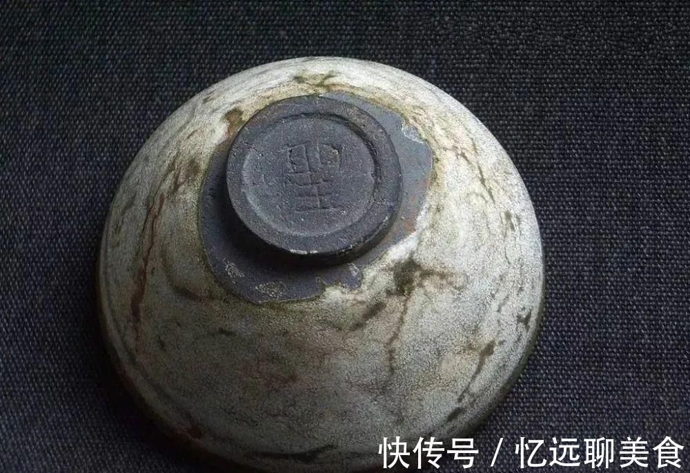 款识!宋代瓷器“款识”大全,喜欢瓷器的一定要了解!
