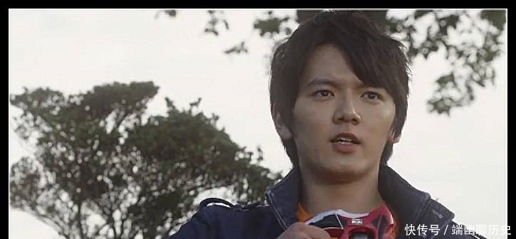 同样都是奥特曼变身，为什么捷德要一分钟，而他只要一秒？