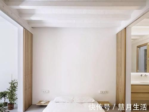 打通|他将2套小户型打通改成4室,做23米柜子,装滑动门,空间无限大