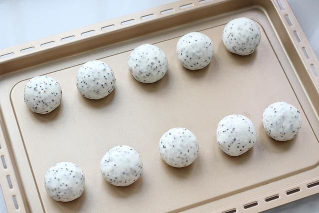 烤箱|自制低脂碱水球,无糖无油营养十足,饱腹感强适合减肥人群食用