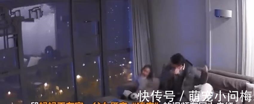 爸爸|妈妈不在家,父女俩疯狂“嗨皮”,当妈妈看完监控:淑女梦破灭了