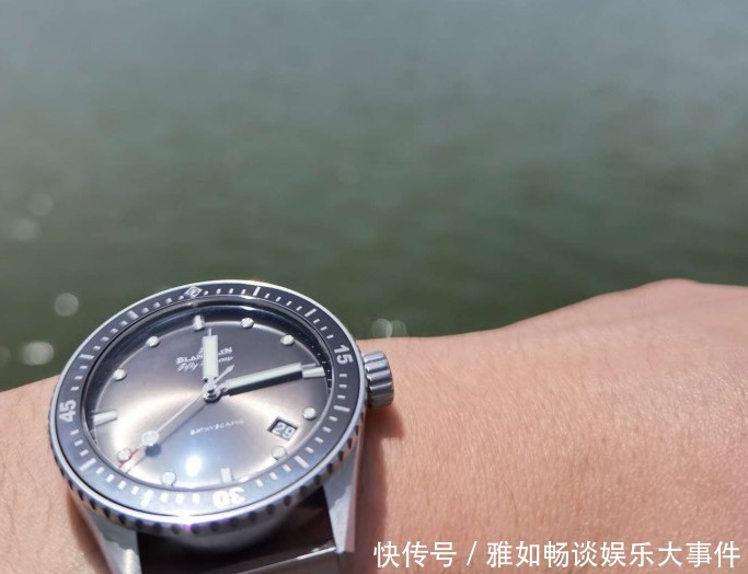 手表|天气越热戴手表的越多,我也不能免俗,解毒宝珀五十噚潜水表